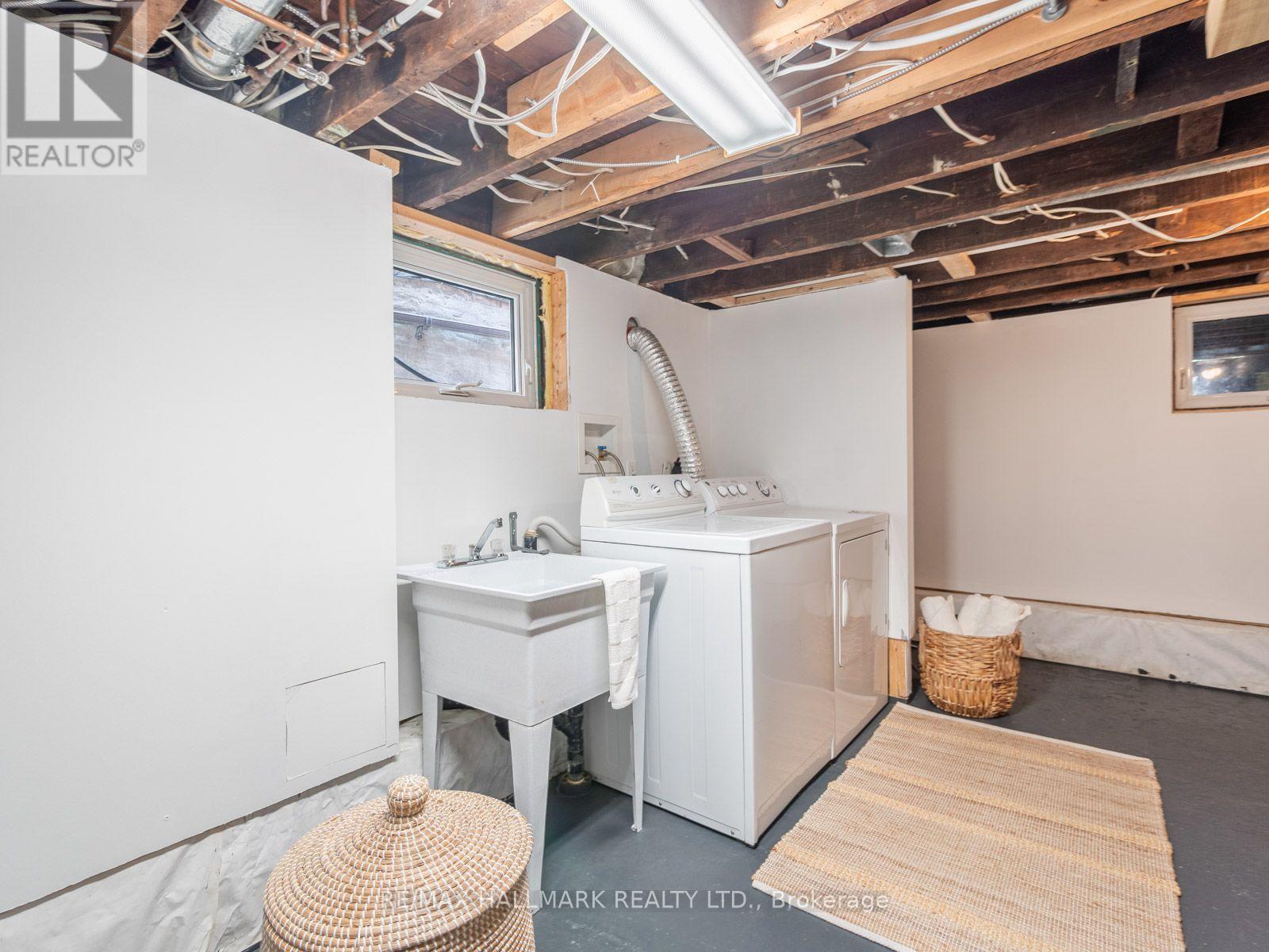 14 Fielding Avenue, Toronto, Ontario M4J 1R5 - Photo 35 - E13667974