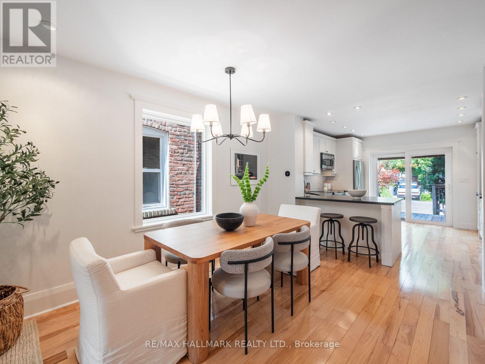 14 Fielding Avenue, Toronto, Ontario M4J 1R5 - Photo 7 - E13667974