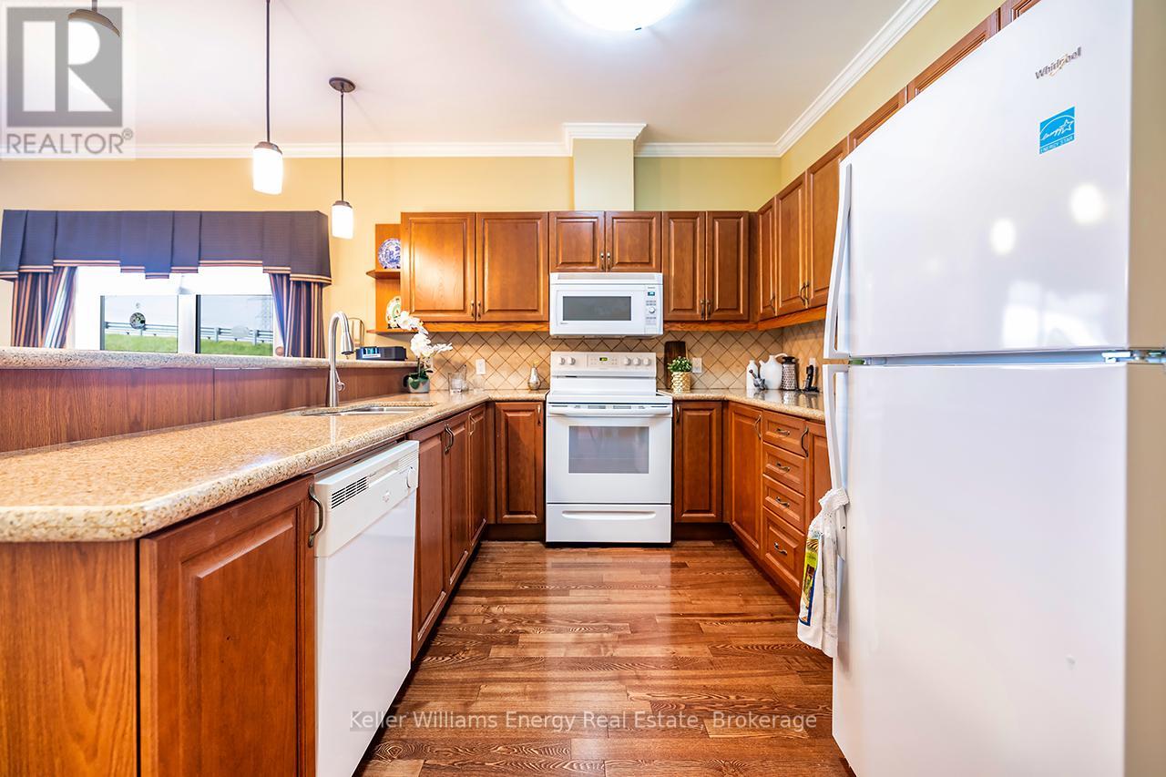 8 Hinkley Trail, Clarington, Ontario  L1B 1P4 - Photo 18 - E13221760