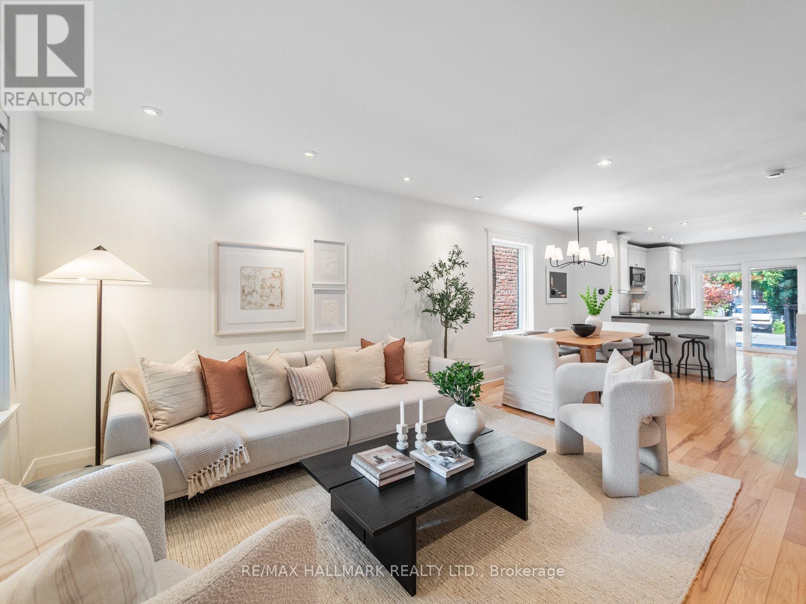 14 Fielding Avenue, Toronto, Ontario M4J 1R5 - Photo 3 - E13667974