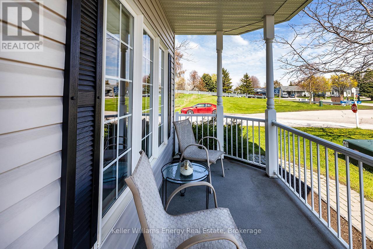 8 Hinkley Trail, Clarington, Ontario  L1B 1P4 - Photo 7 - E13221760