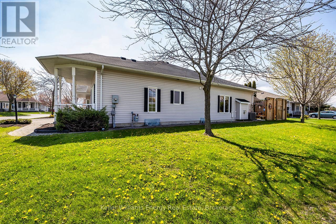 8 Hinkley Trail, Clarington, Ontario  L1B 1P4 - Photo 9 - E13221760