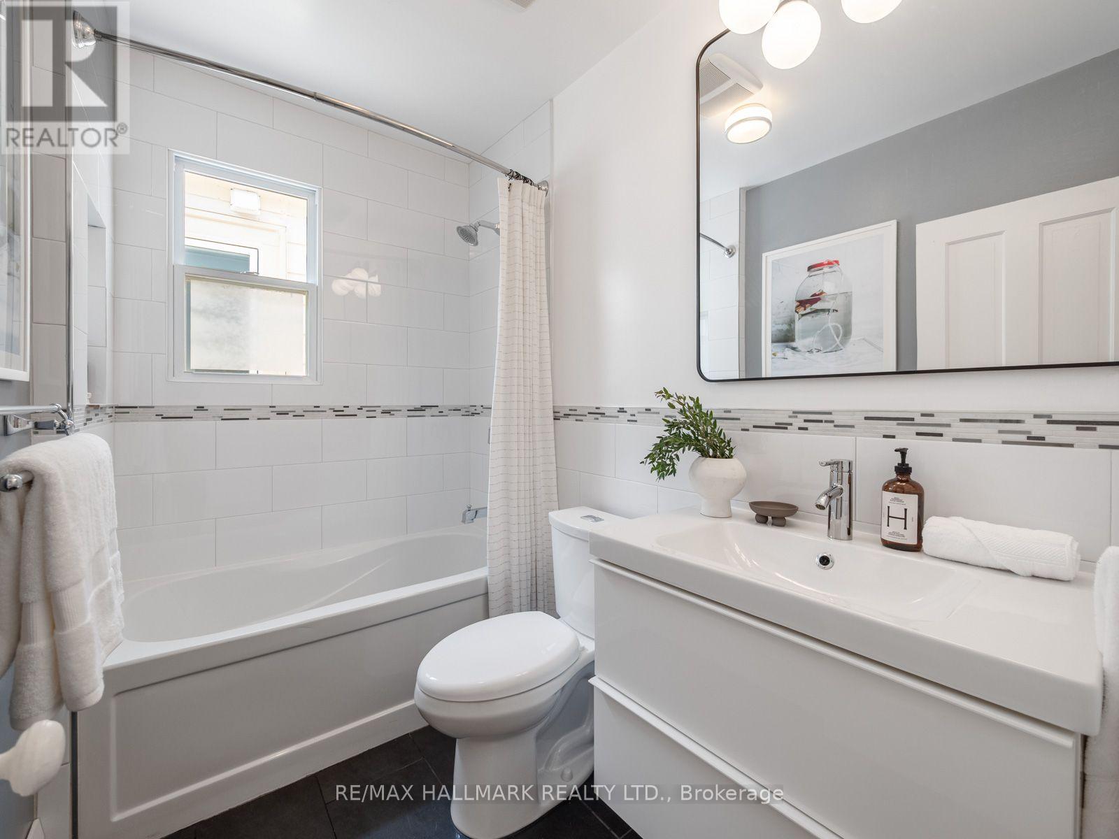 14 Fielding Avenue, Toronto, Ontario M4J 1R5 - Photo 30 - E13667974