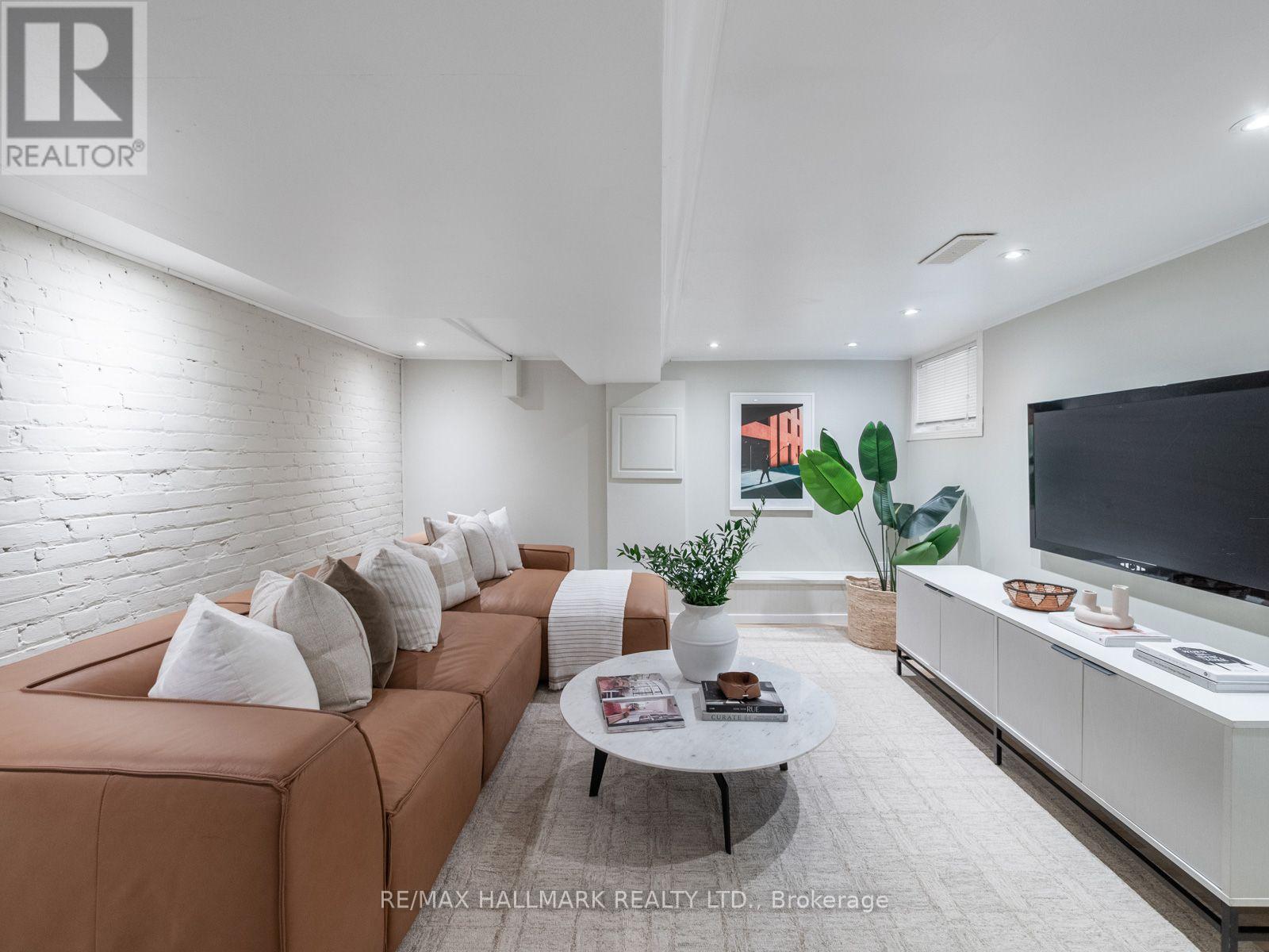 14 Fielding Avenue, Toronto, Ontario M4J 1R5 - Photo 32 - E13667974