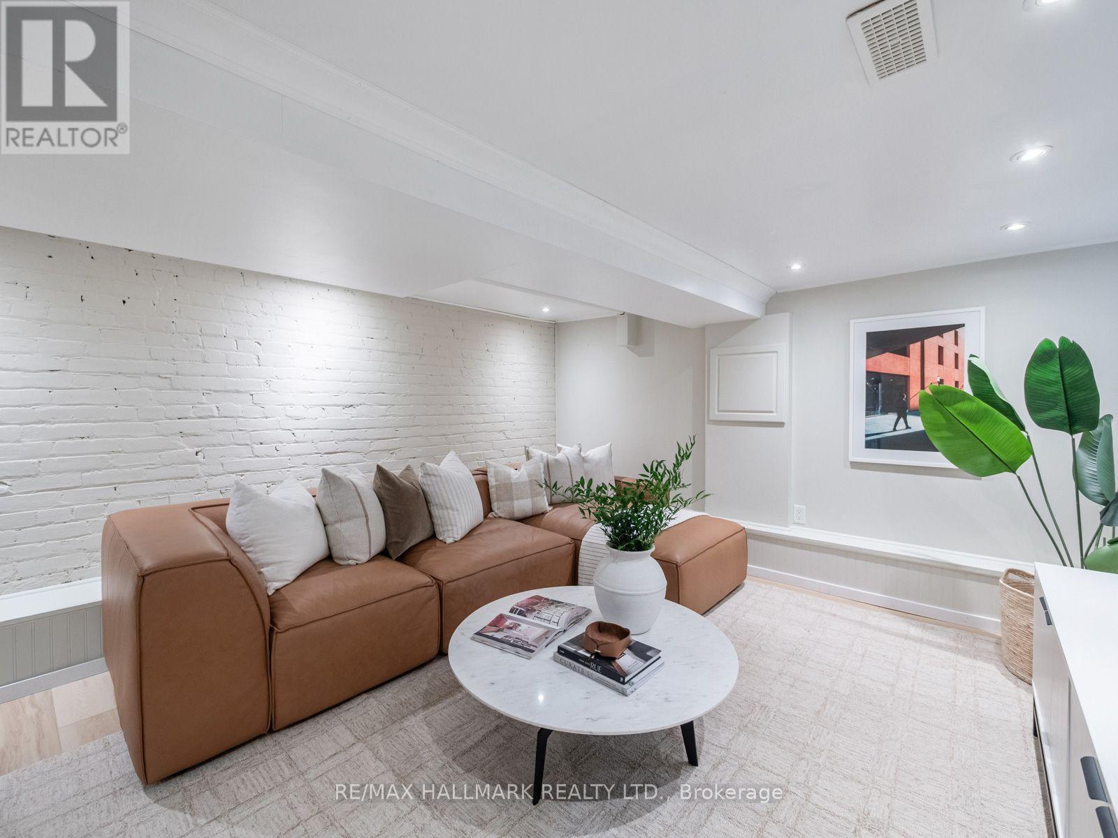 14 Fielding Avenue, Toronto, Ontario M4J 1R5 - Photo 33 - E13667974
