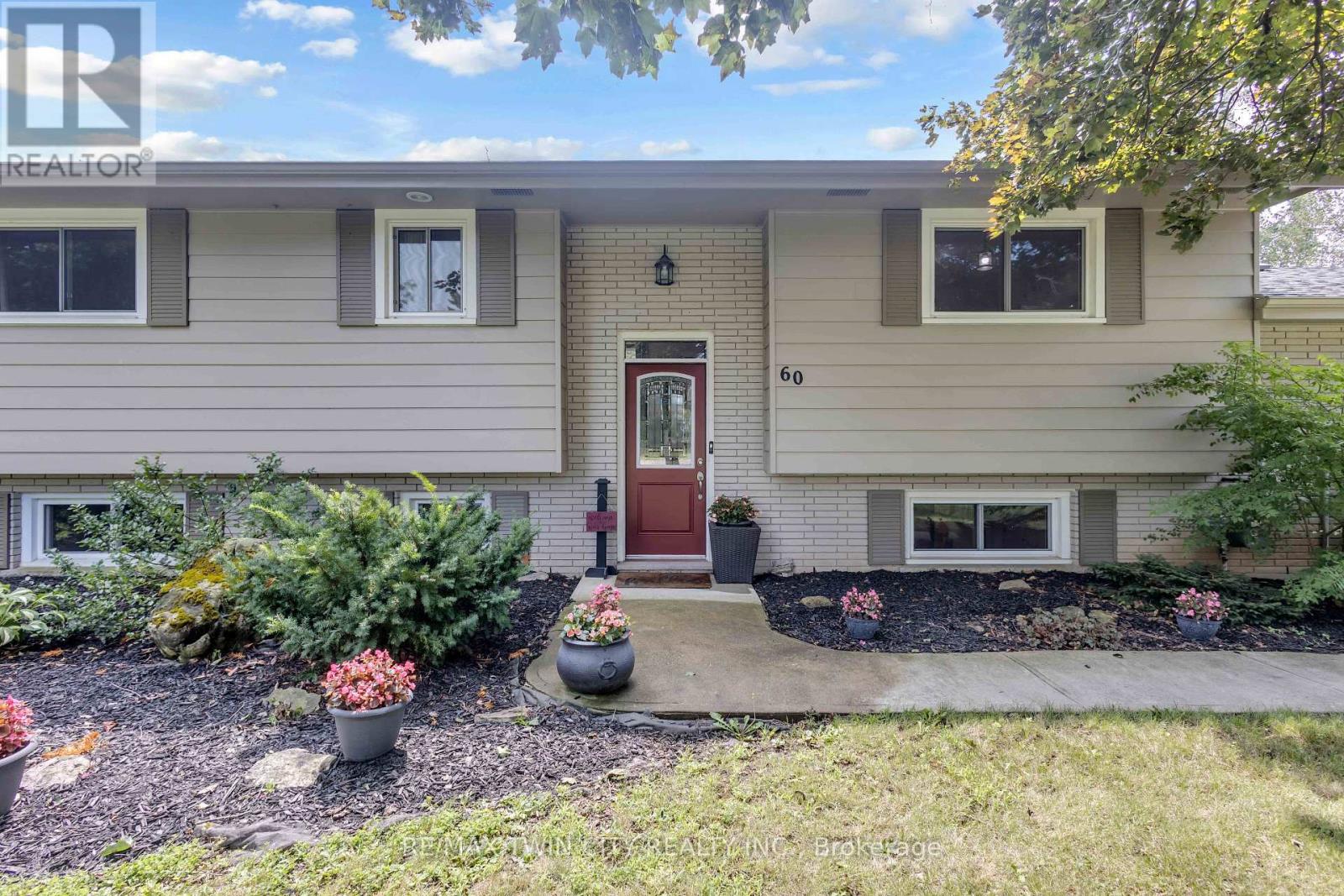 60 Brown Avenue, Brant, Ontario  N0E 1A0 - Photo 2 - X13670390