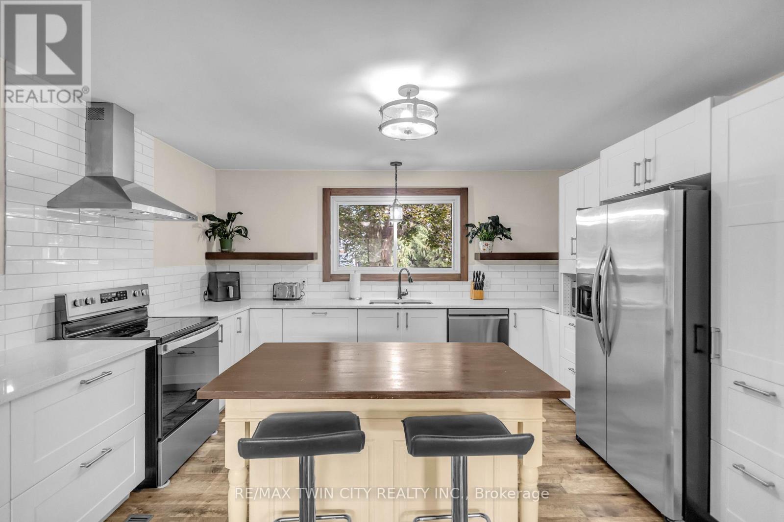 60 Brown Avenue, Brant, Ontario  N0E 1A0 - Photo 6 - X13670390