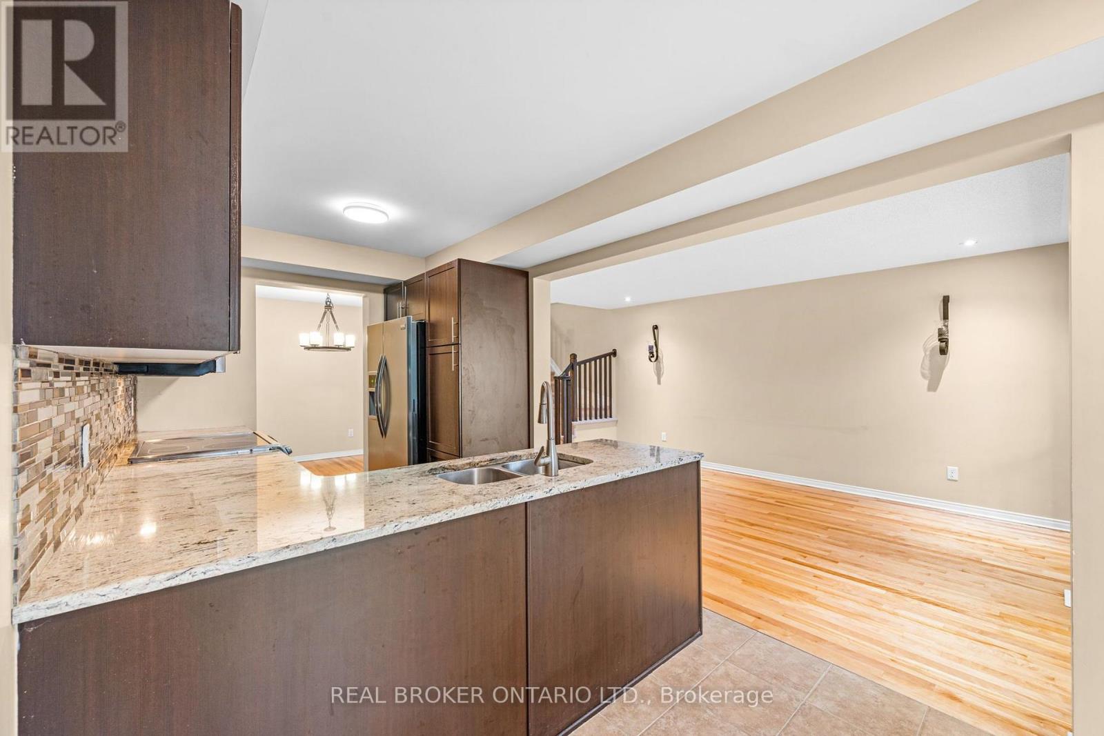 306 Aldworth Private, Ottawa, Ontario  K2S 0M8 - Photo 10 - X13658358