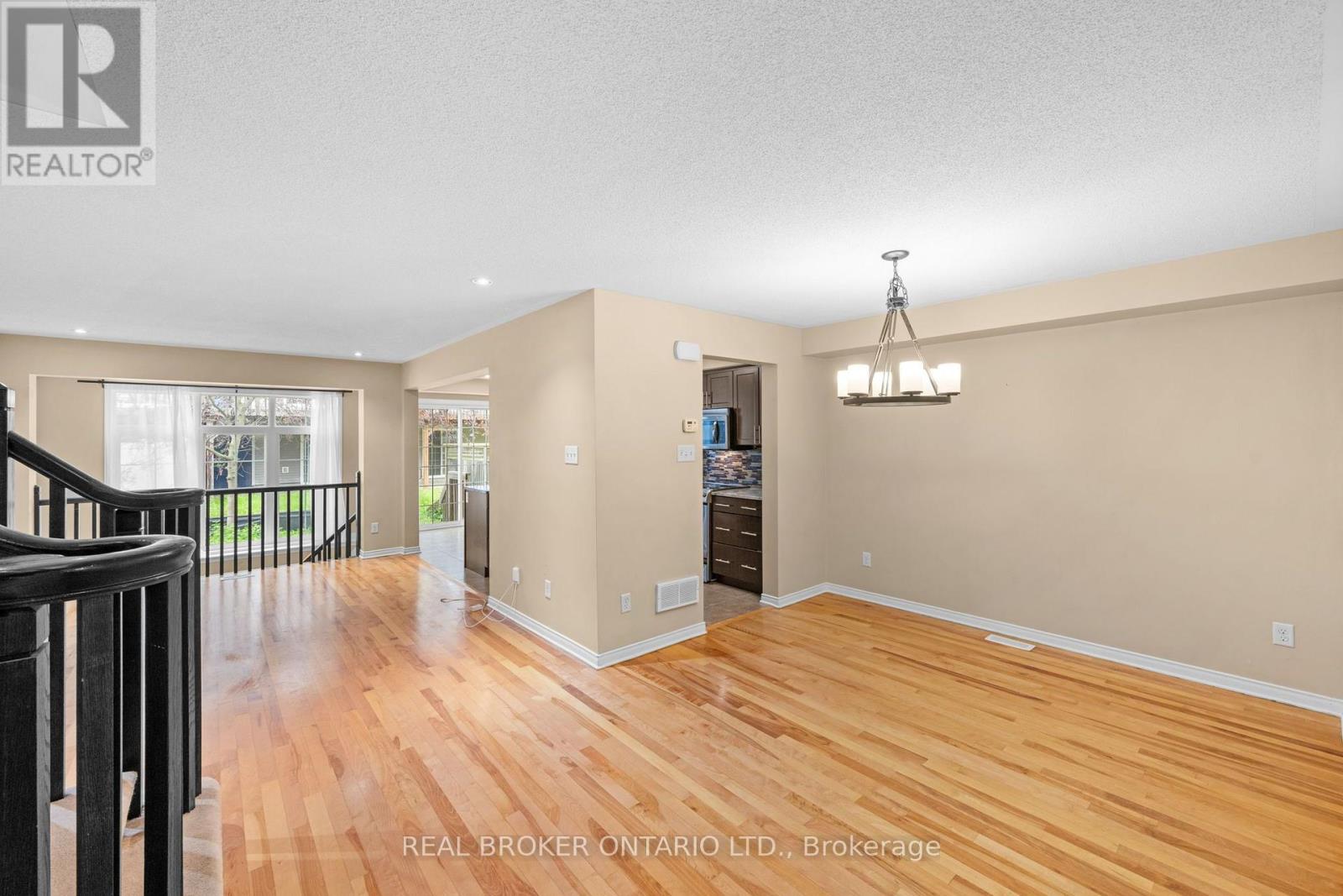 306 Aldworth Private, Ottawa, Ontario  K2S 0M8 - Photo 5 - X13658358