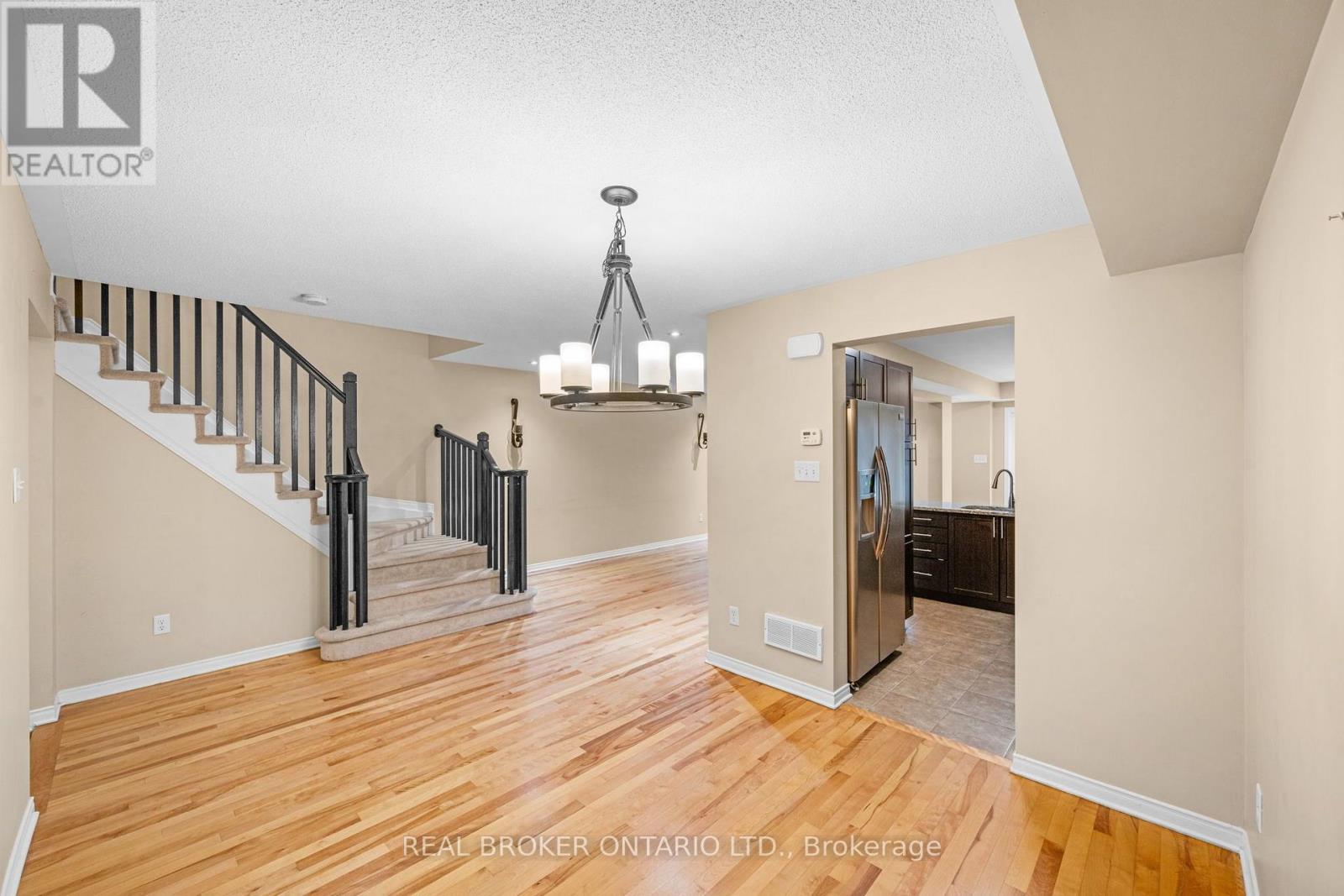 306 Aldworth Private, Ottawa, Ontario  K2S 0M8 - Photo 7 - X13658358