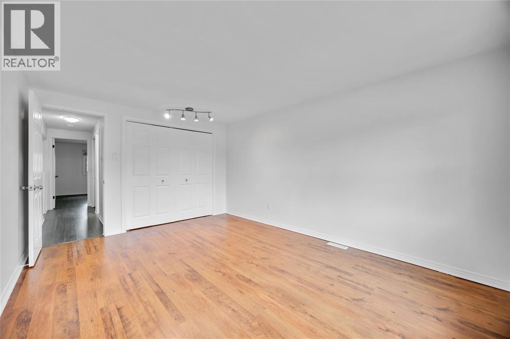 226 Trudeau Drive, Sarnia, Ontario  N7S 4K6 - Photo 20 - 26019544