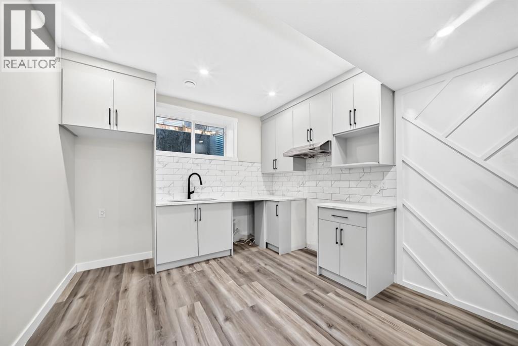 140 Carringham Road NW, Calgary, Alberta  T3P 1V3 - Photo 34 - A2327844