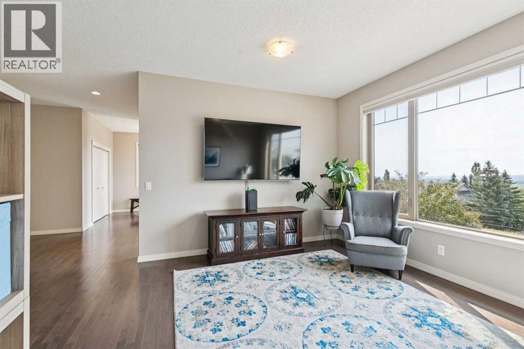 7520 Springbank Way SW, Calgary, Alberta  T3H 4V4 - Photo 21 - A2336697