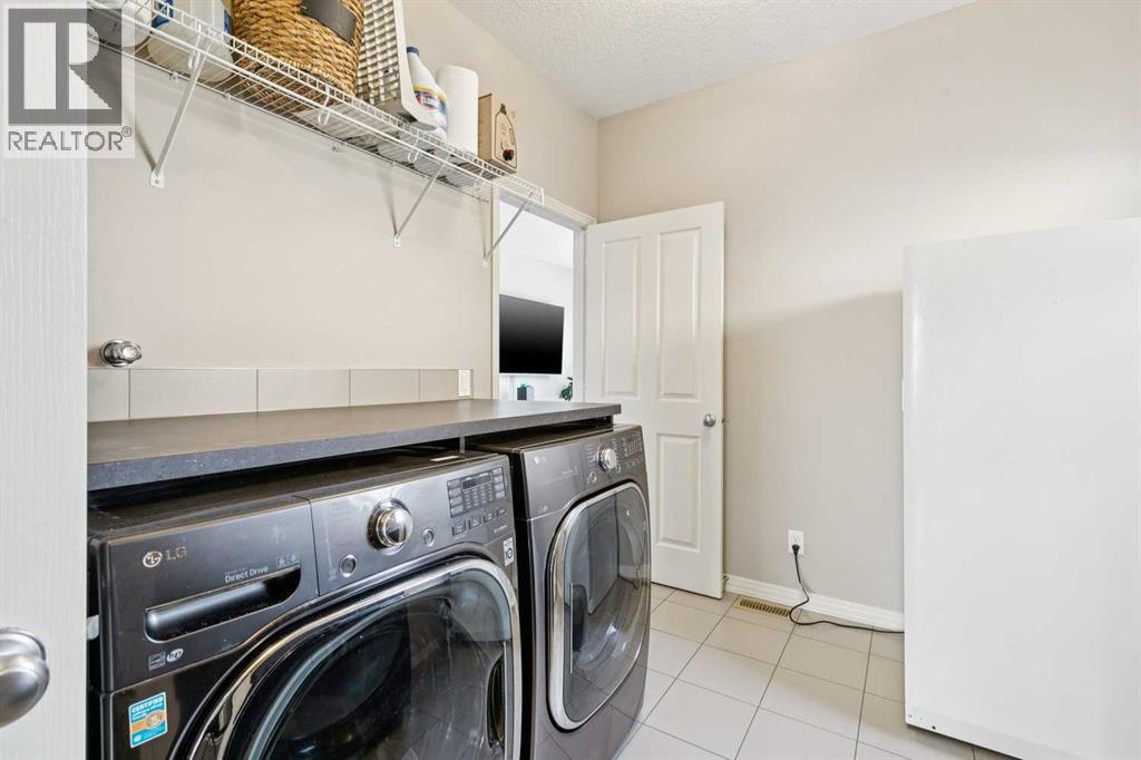 7520 Springbank Way SW, Calgary, Alberta  T3H 4V4 - Photo 19 - A2336697