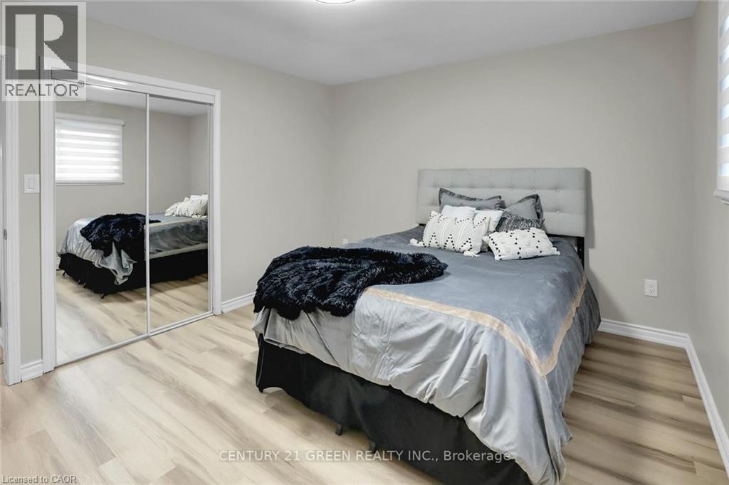 7812 Badger Road, Niagara Falls, Ontario  L2H 2J5 - Photo 13 - 40855533