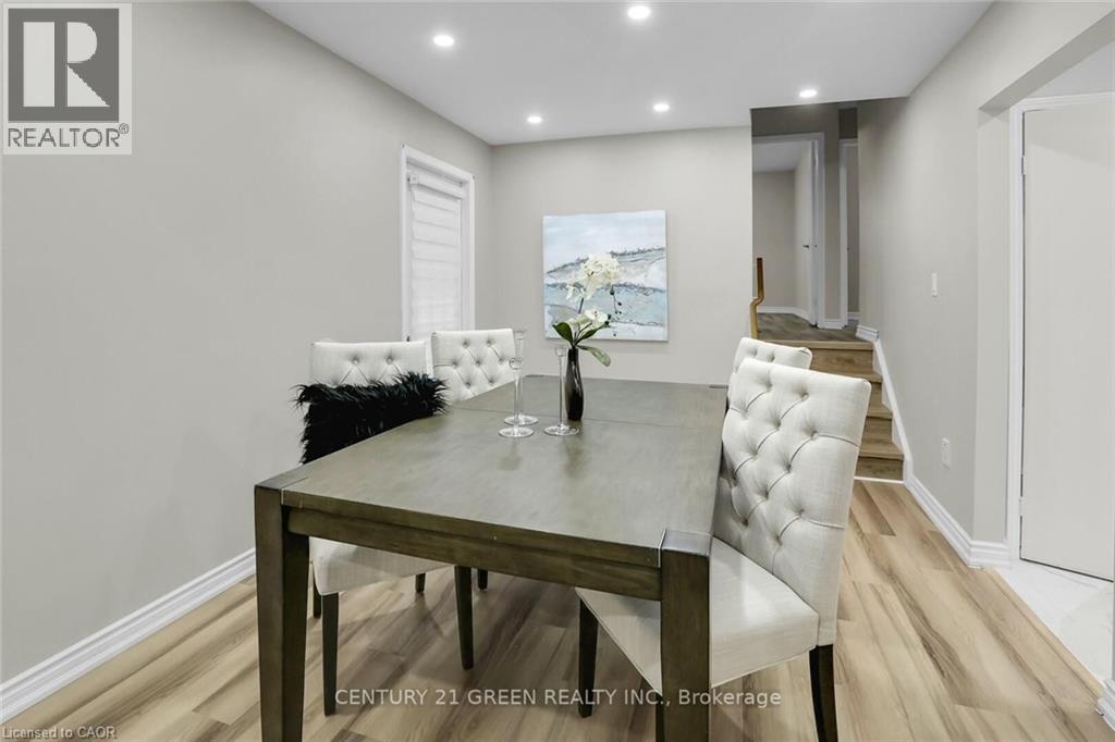 7812 Badger Road, Niagara Falls, Ontario  L2H 2J5 - Photo 9 - 40855533