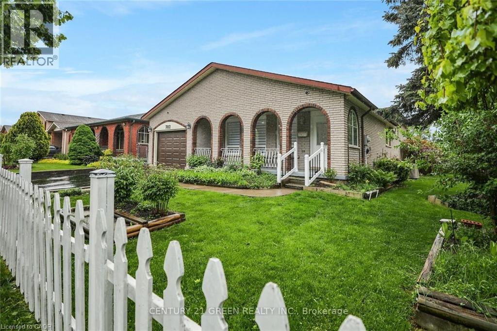 7812 Badger Road, Niagara Falls, Ontario  L2H 2J5 - Photo 2 - 40855533