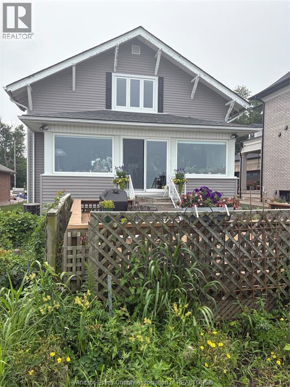 MLS# 26019644: 13222 RIVERSIDE DRIVE, Tecumseh, Canada