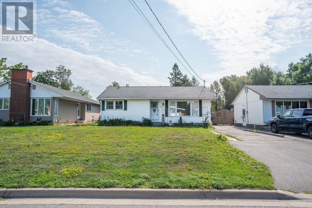 96 Glenholme Dr, Sault Ste. Marie, Ontario  P6A 4C3 - Photo 2 - SM262166