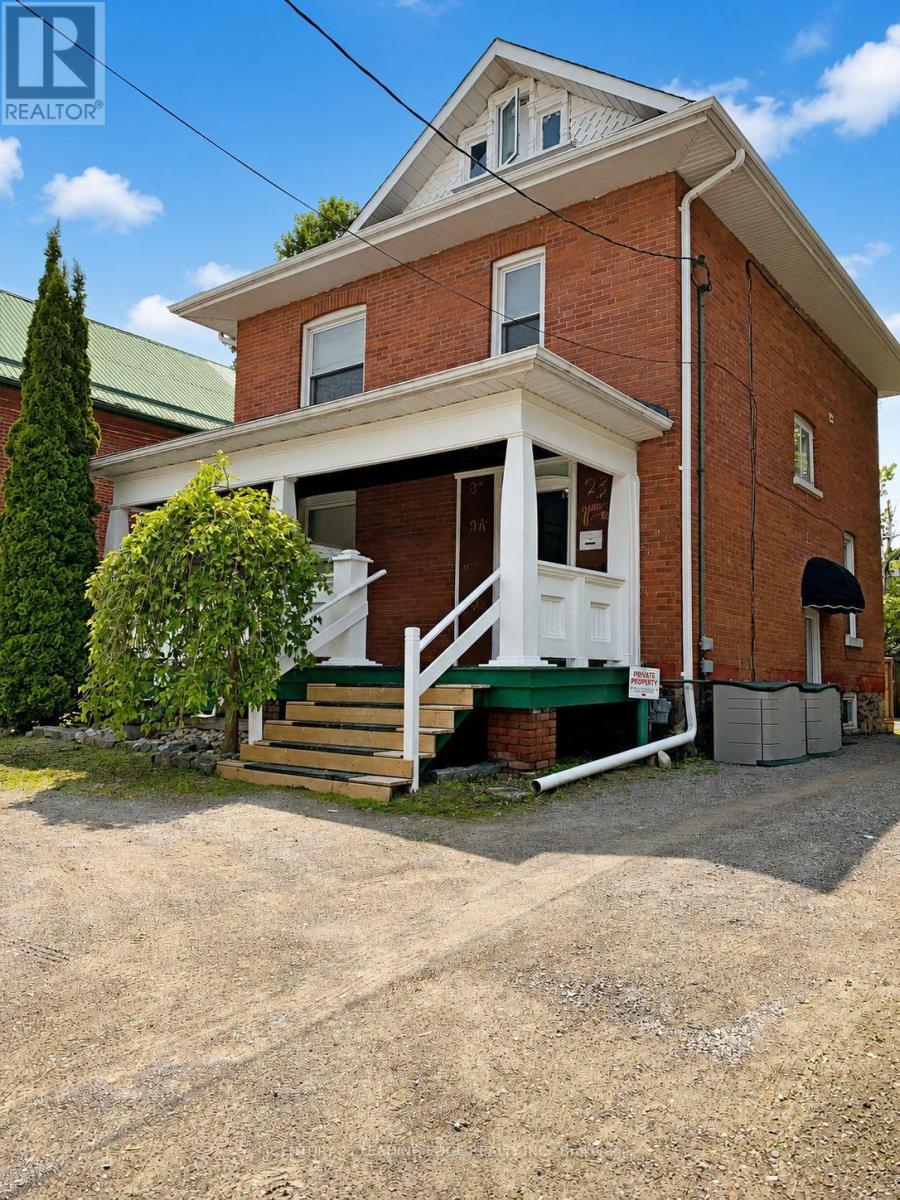 23 QUEEN STREET, Kawartha Lakes, Ontario