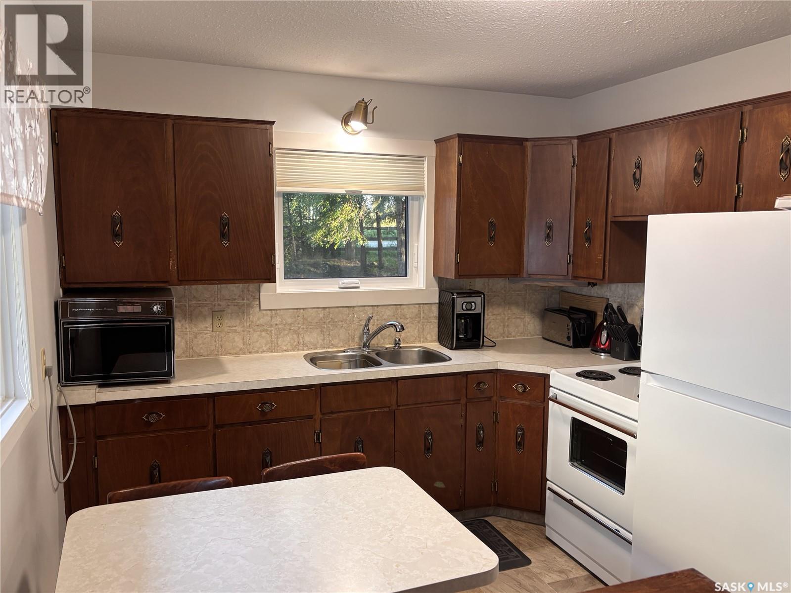 14 Lakeshore Drive, Candle Lake, Saskatchewan  S0J 3E0 - Photo 15 - SK045421