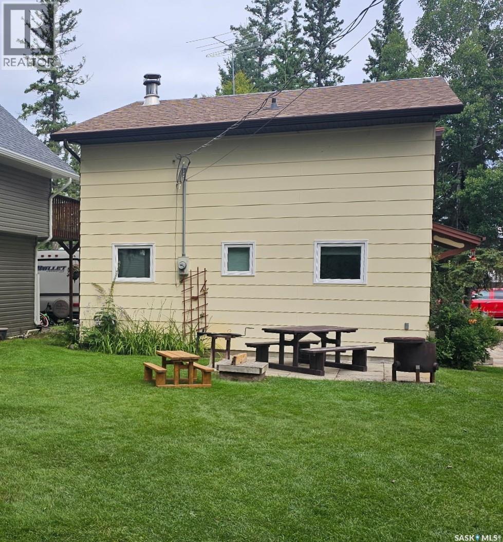 14 Lakeshore Drive, Candle Lake, Saskatchewan  S0J 3E0 - Photo 2 - SK045421