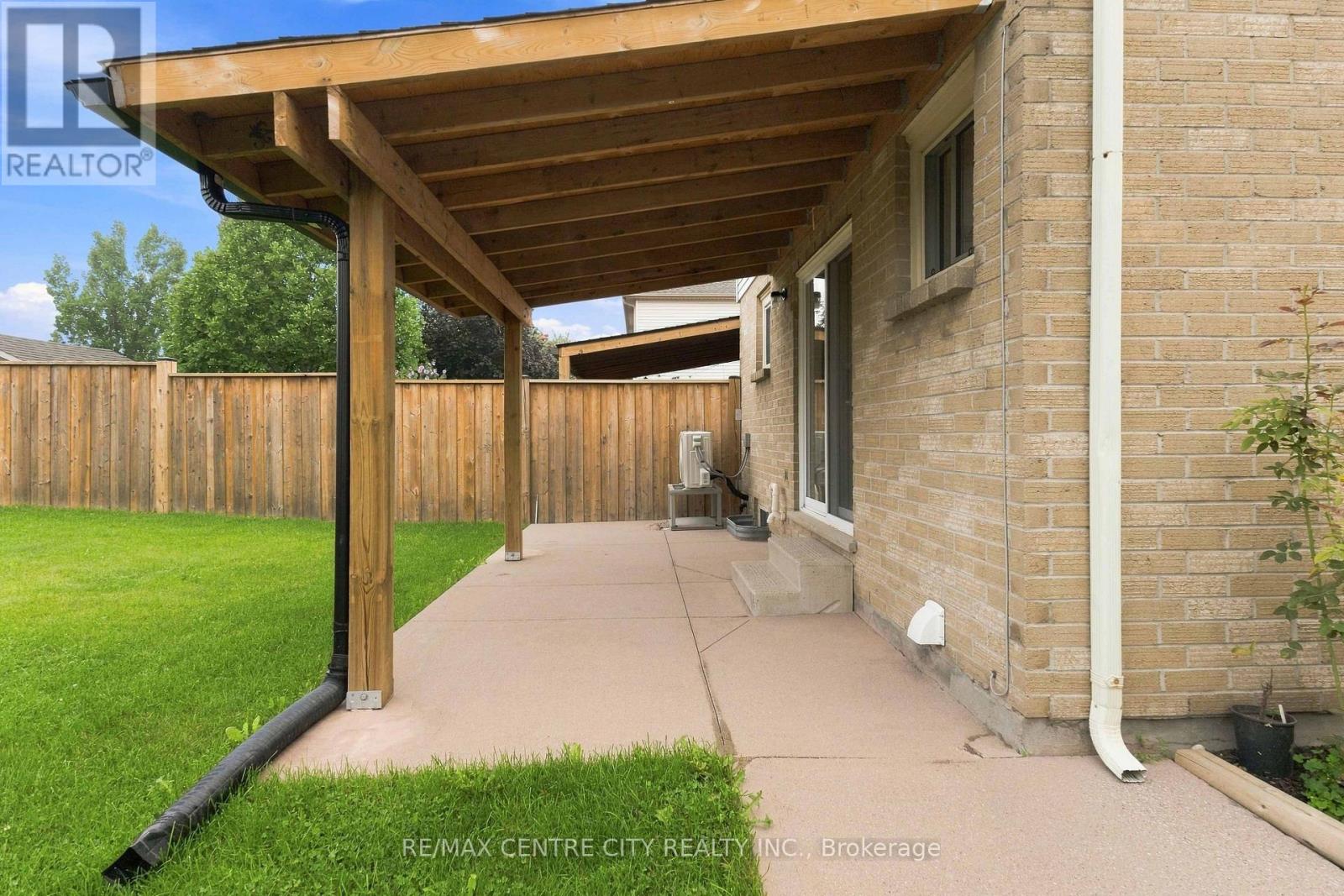 214 Martinet Avenue, London East, Ontario  N5V 4K2 - Photo 6 - X13670586