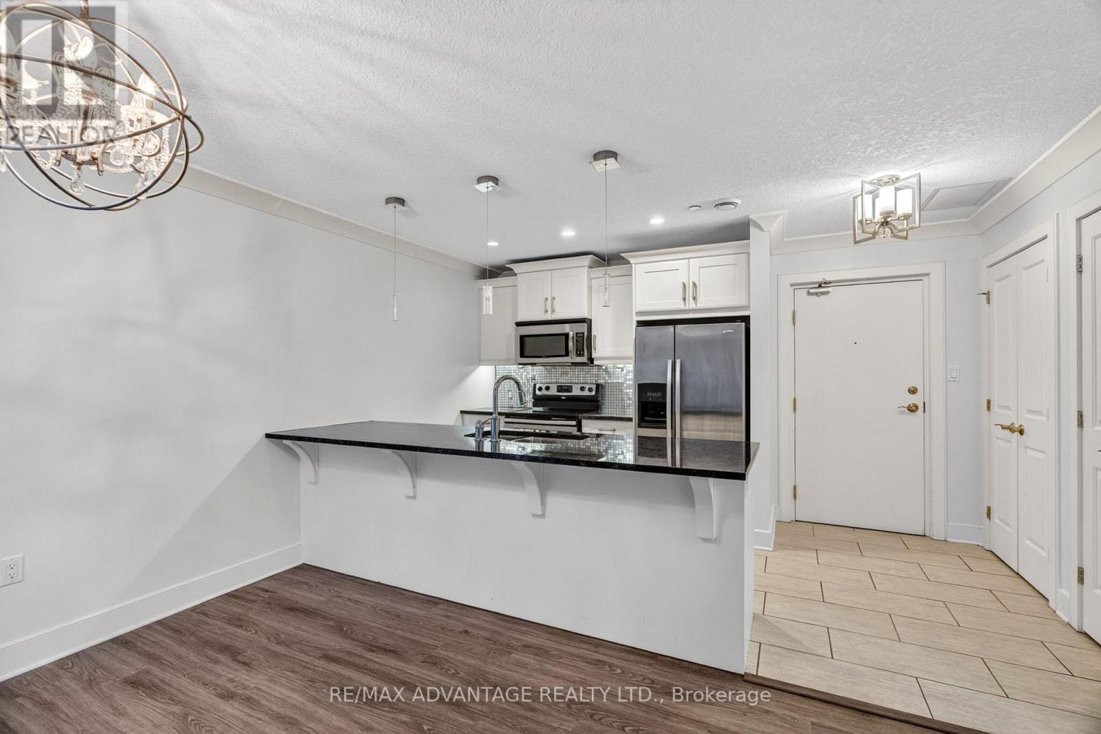 109 - 320 Sugarcreek Trail, London North, Ontario  N6H 0G3 - Photo 8 - X13670640