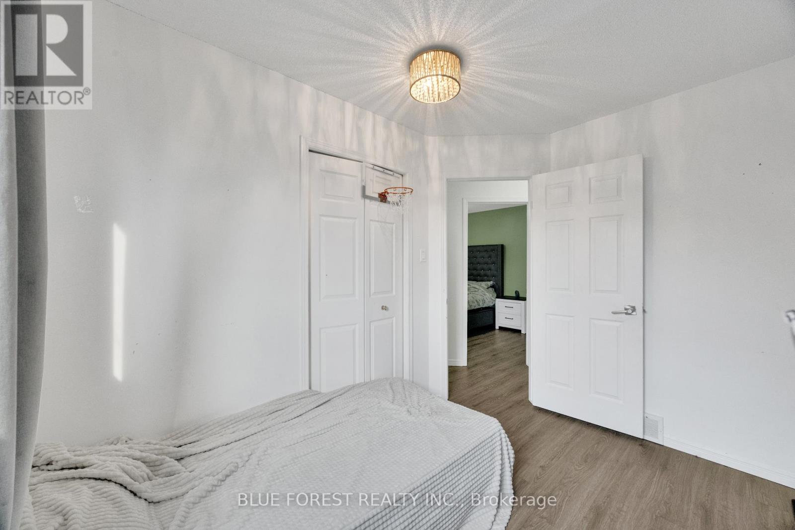38 Folkstone Court, London East, Ontario  N5V 4Y3 - Photo 24 - X13670644