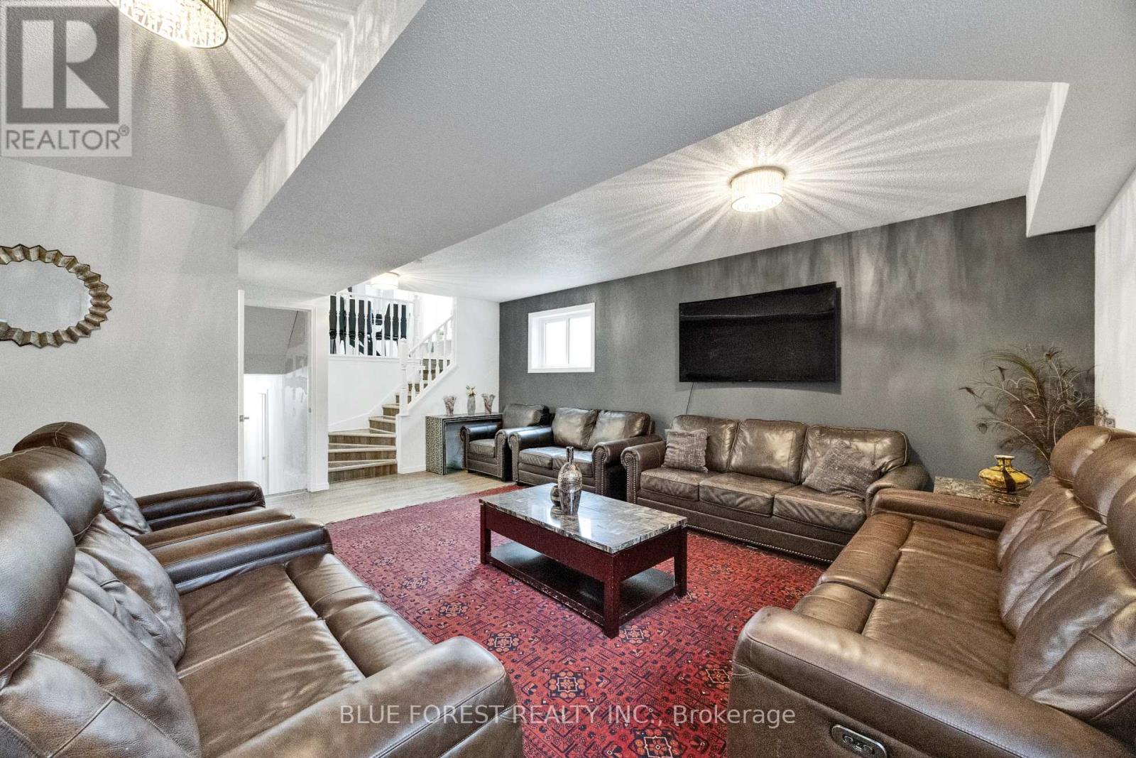 38 Folkstone Court, London East, Ontario  N5V 4Y3 - Photo 32 - X13670644