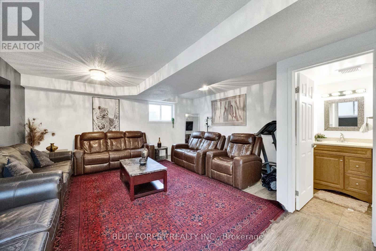 38 Folkstone Court, London East, Ontario  N5V 4Y3 - Photo 34 - X13670644