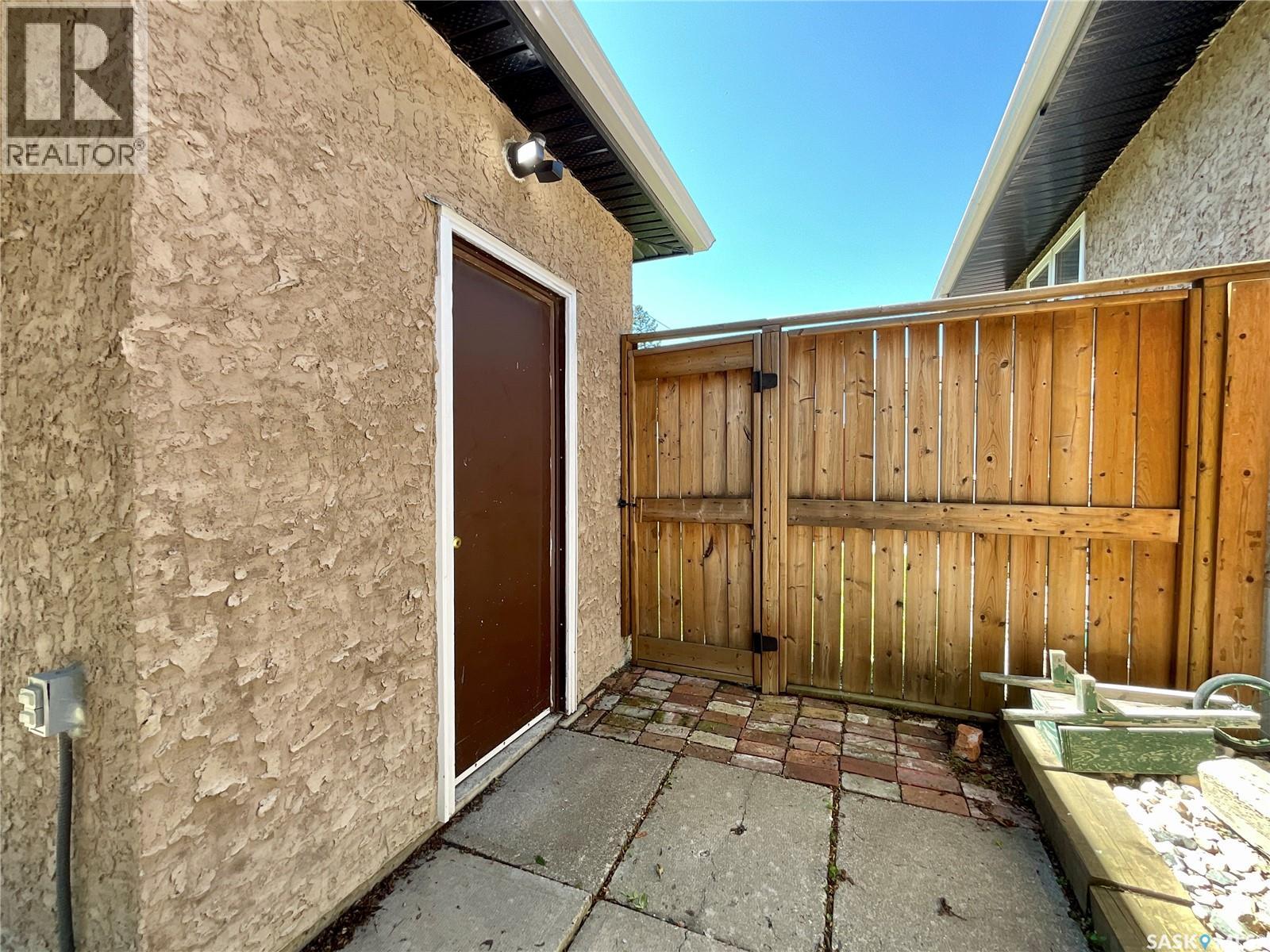 3307/3309 Dawson Crescent, Regina, Saskatchewan  S4R 3V6 - Photo 44 - SK042407