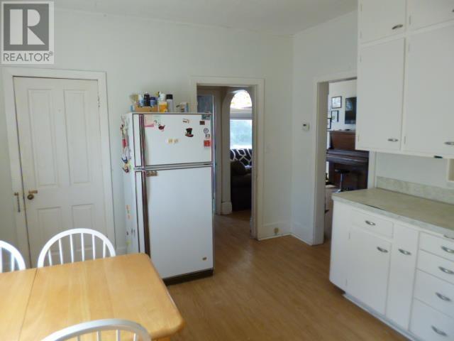 305 Cameron St, Thunder Bay, Ontario  P7C 2H1 - Photo 11 - TB2602321
