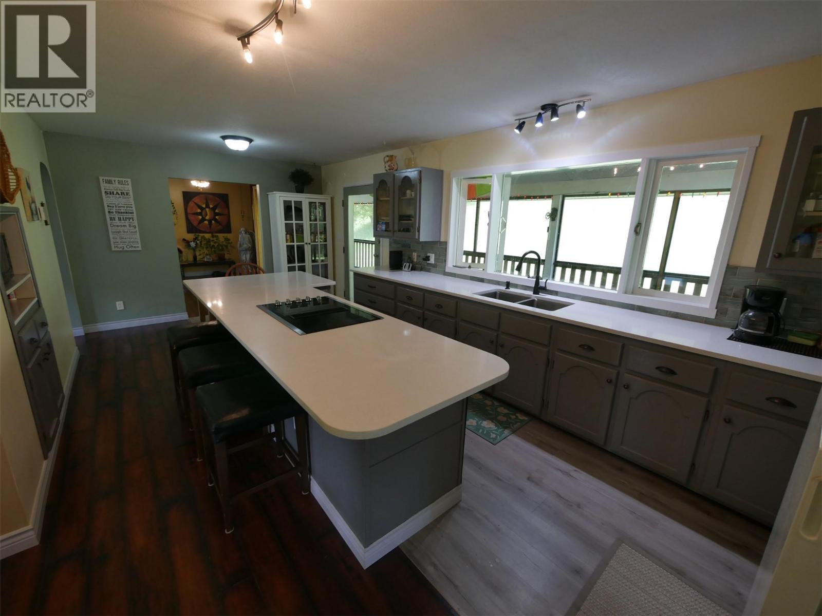 6785 Perrys Back Road, Appledale, British Columbia  V0G 2J0 - Photo 14 - 10391658