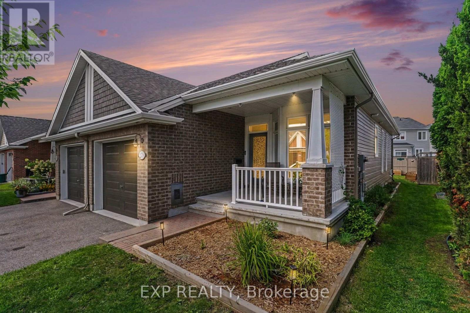 279 Brambling Way, Ottawa, Ontario  K2J 0T5 - Photo 1 - X13670504