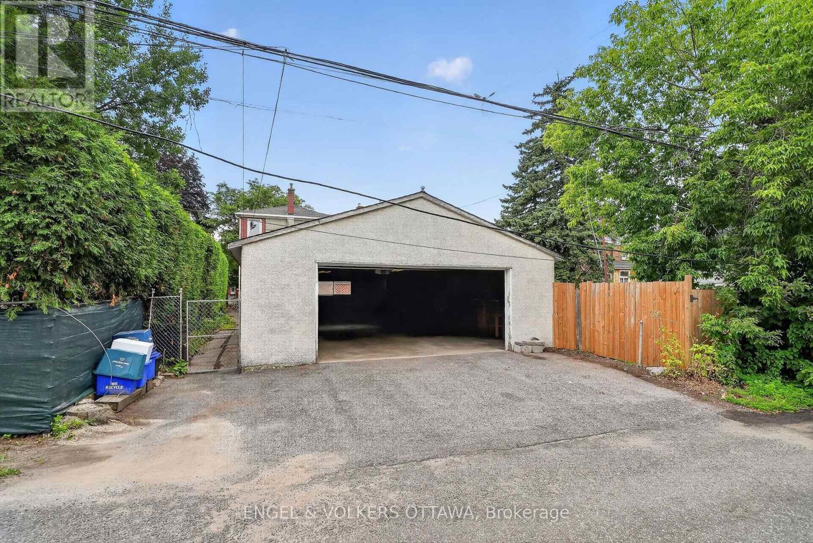 127 Bayswater Avenue, Ottawa, Ontario  K1Y 2G2 - Photo 3 - X13670672