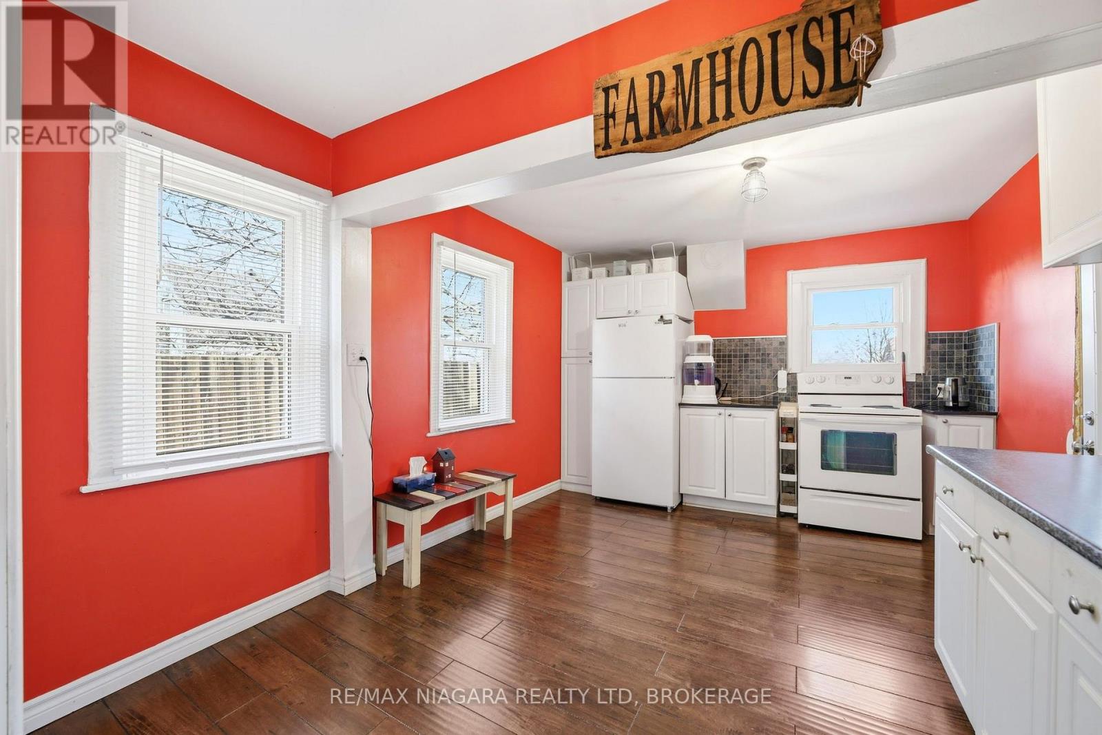 4919 Huron Street, Niagara Falls, Ontario  L2E 2J4 - Photo 9 - X13670578