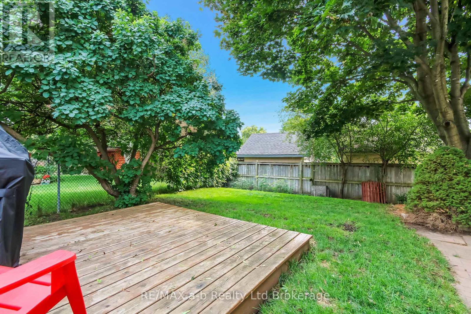 45 Carlyle Place, Kitchener, Ontario  N2P 1R6 - Photo 4 - X13670588