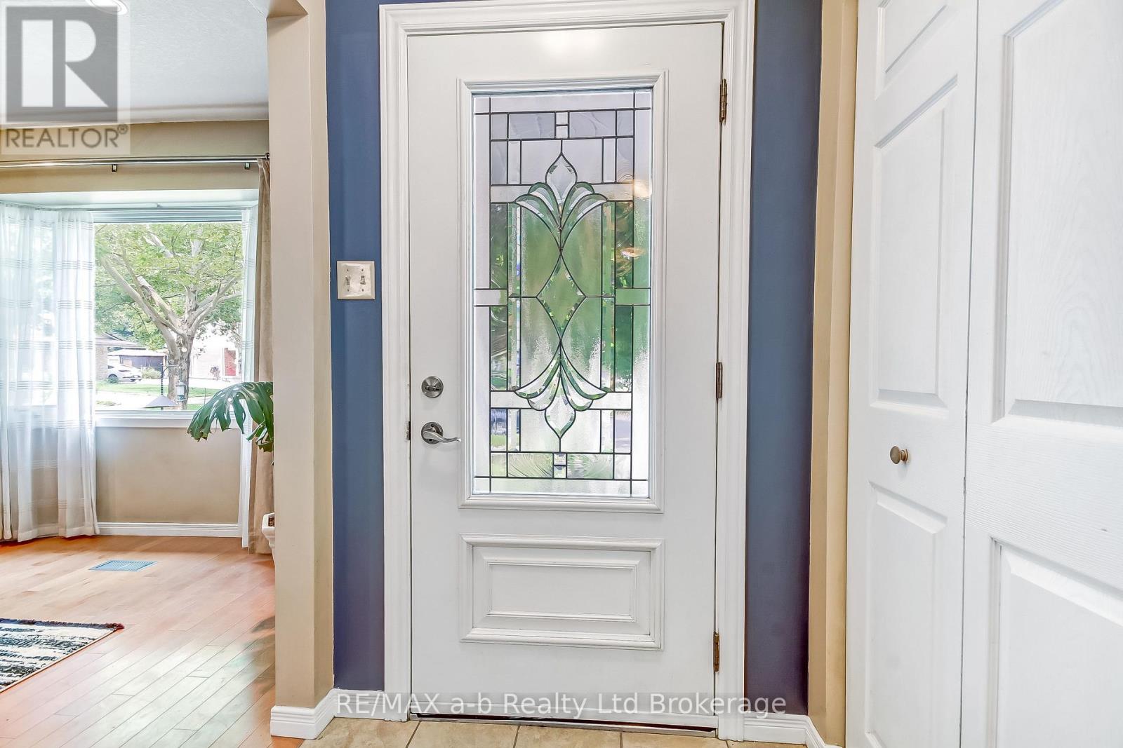45 Carlyle Place, Kitchener, Ontario  N2P 1R6 - Photo 7 - X13670588