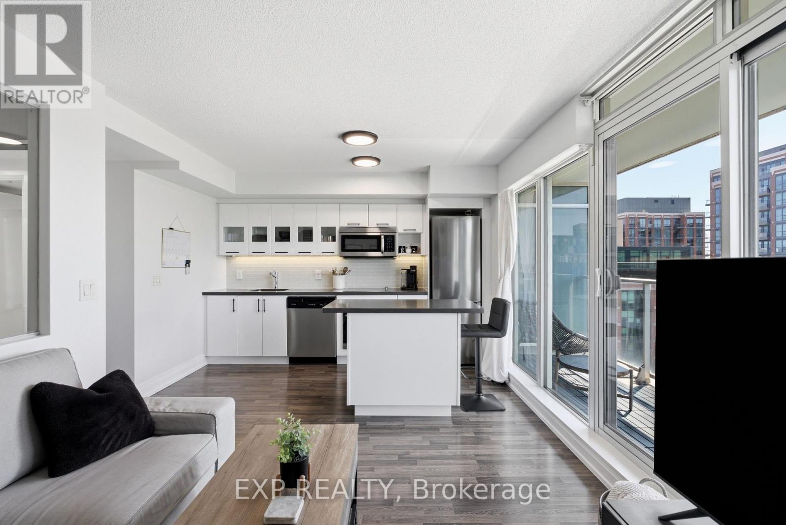 E1108 - 555 Wilson Avenue, Toronto, Ontario  M3H 5Y6 - Photo 11 - C13569782