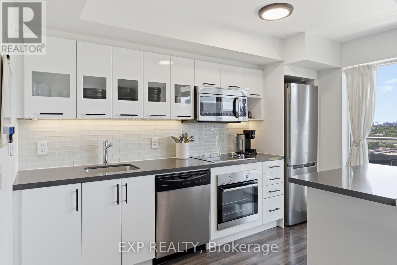 E1108 - 555 Wilson Avenue, Toronto, Ontario  M3H 5Y6 - Photo 16 - C13569782