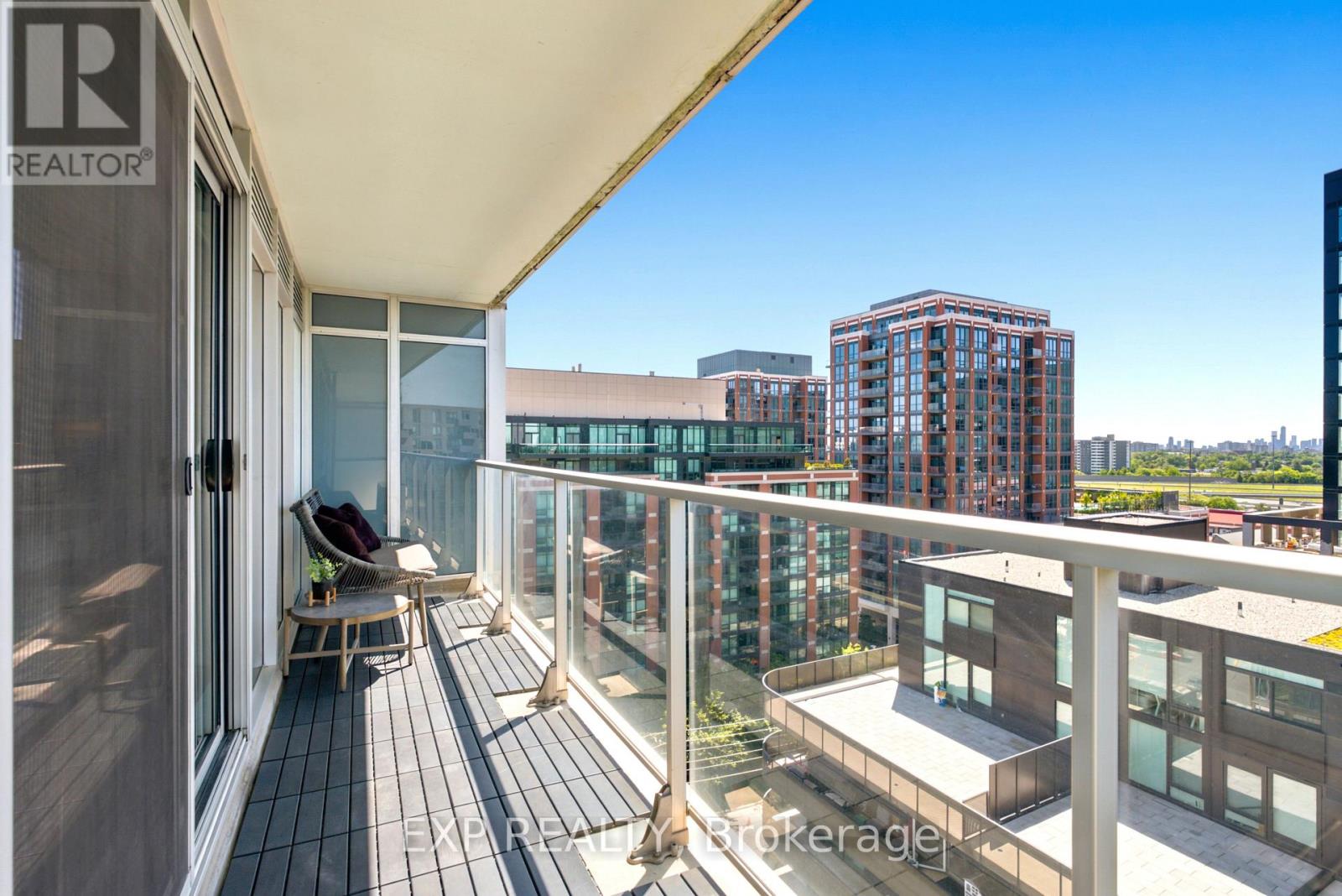 E1108 - 555 Wilson Avenue, Toronto, Ontario  M3H 5Y6 - Photo 2 - C13569782