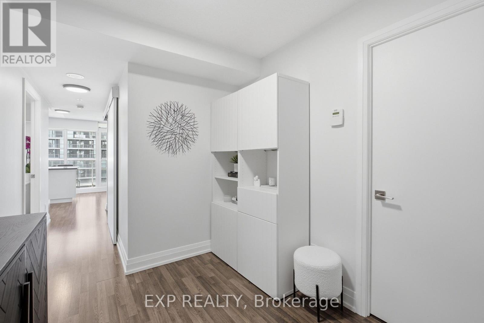 E1108 - 555 Wilson Avenue, Toronto, Ontario  M3H 5Y6 - Photo 9 - C13569782