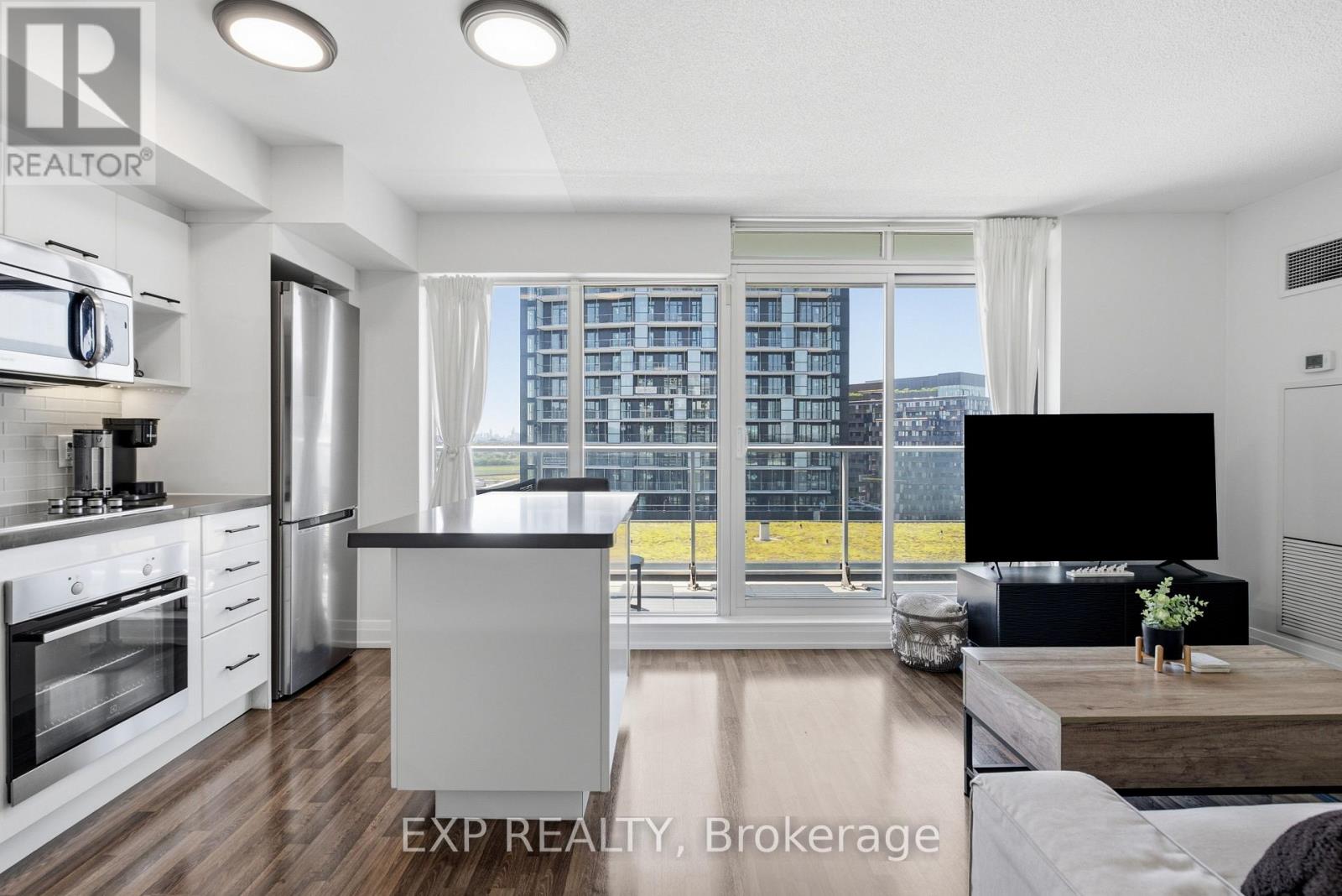E1108 - 555 Wilson Avenue, Toronto, Ontario  M3H 5Y6 - Photo 4 - C13569782