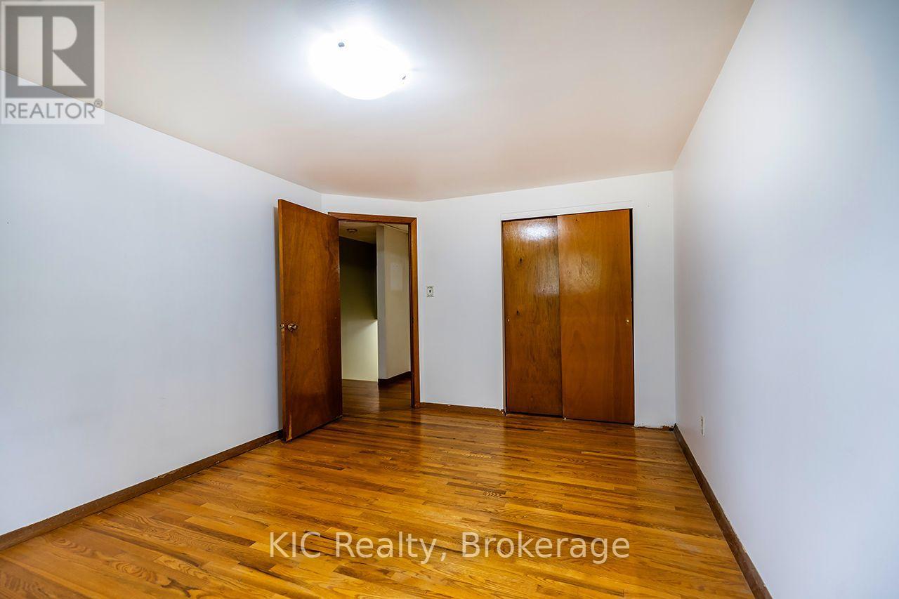 1151 Valley Court, Oshawa, Ontario  L1J 3M4 - Photo 24 - E13670242