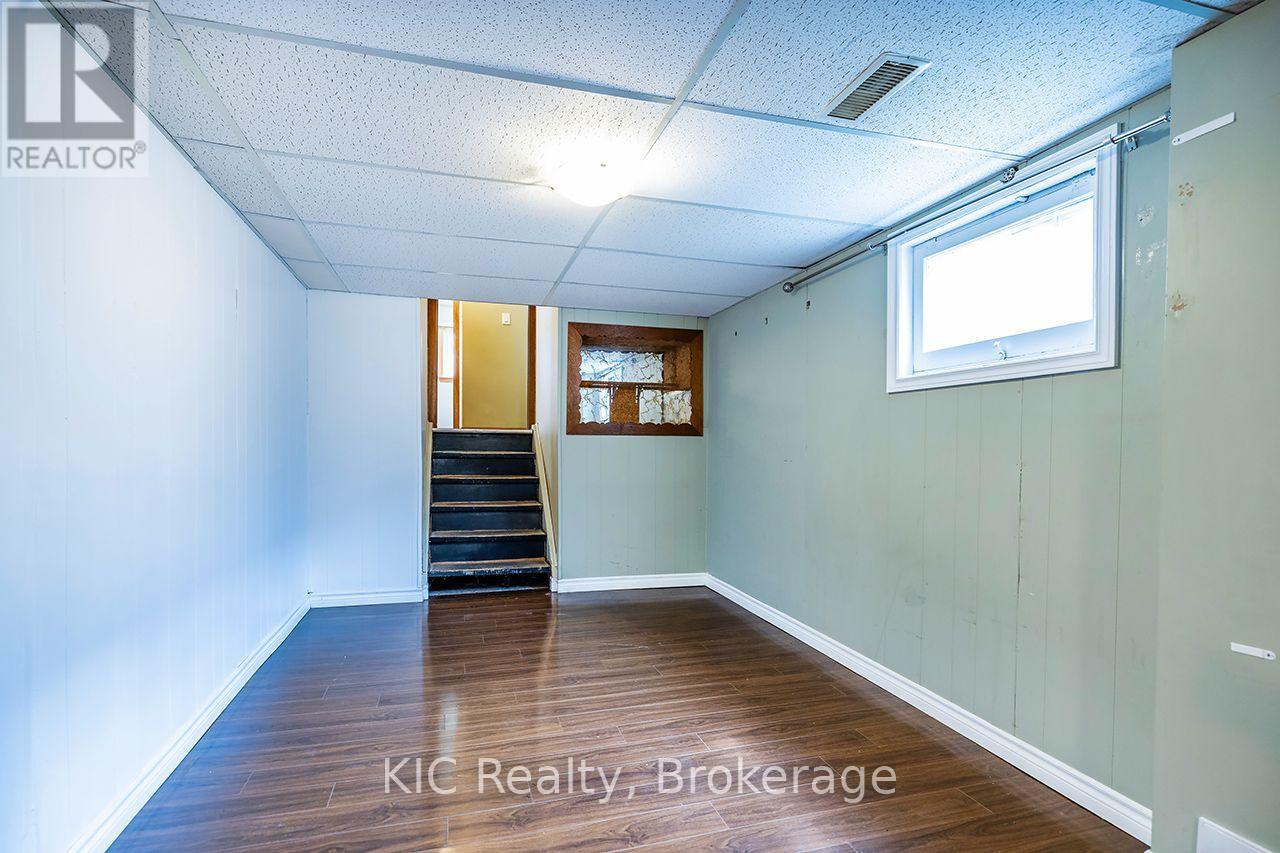 1151 Valley Court, Oshawa, Ontario  L1J 3M4 - Photo 32 - E13670242