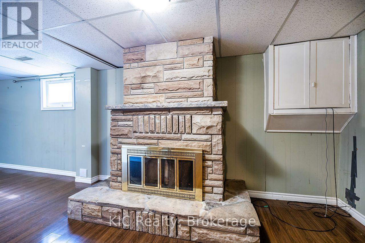 1151 Valley Court, Oshawa, Ontario  L1J 3M4 - Photo 33 - E13670242