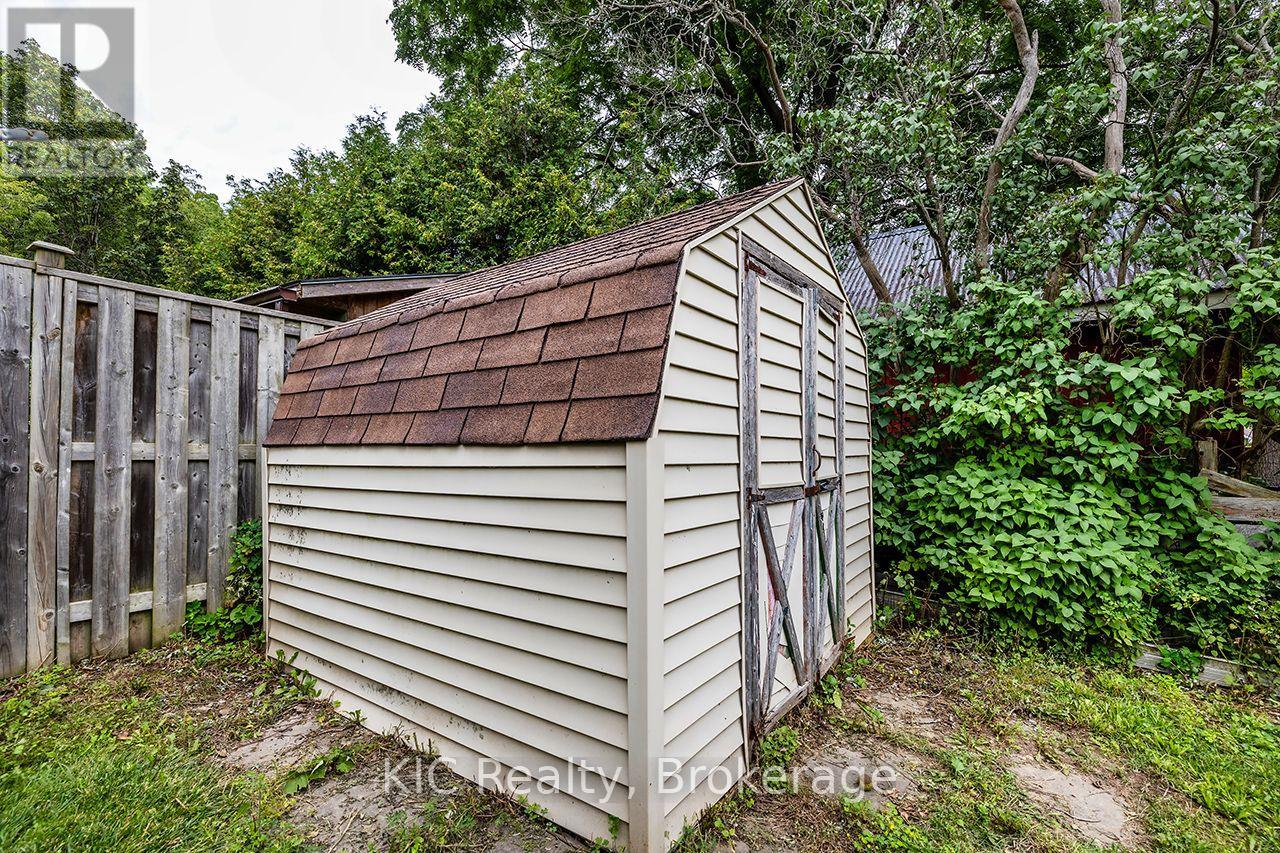 1151 Valley Court, Oshawa, Ontario  L1J 3M4 - Photo 45 - E13670242