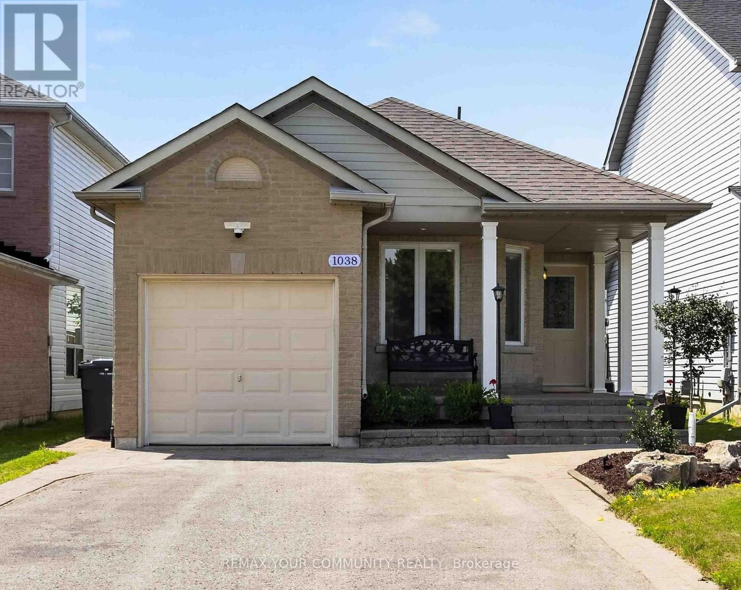 1038 Grandlea Court, Oshawa, Ontario  L1K 2N1 - Photo 1 - E13662820