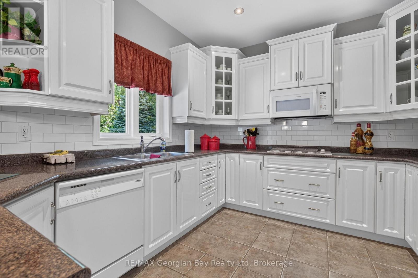 1339 Tiny Beaches Road N, Tiny, Ontario  L9M 0H3 - Photo 11 - S13670520